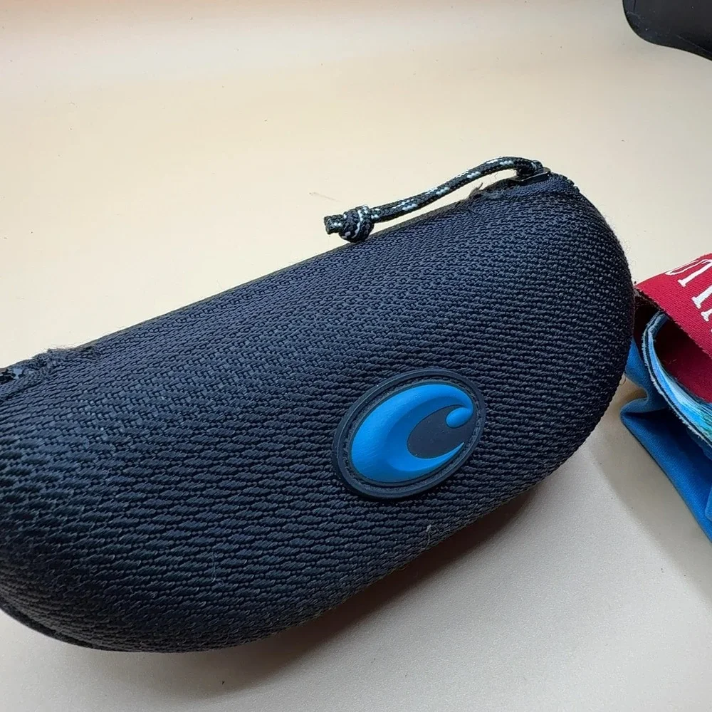 Costa Del Mar Sunglasses Hard Case Black with Strap